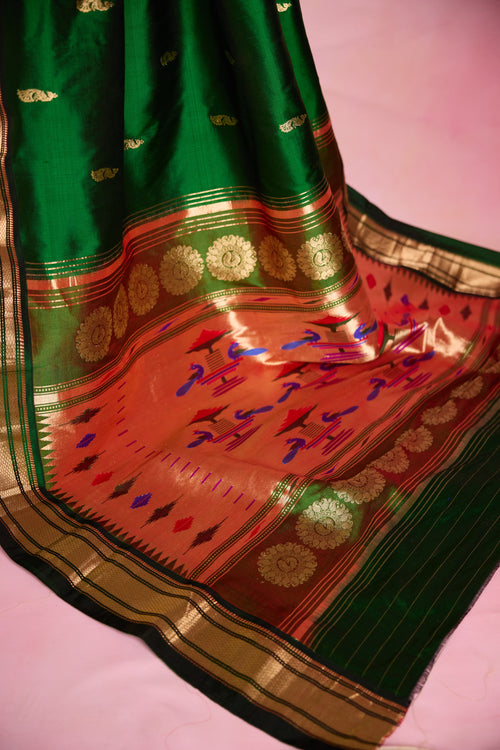 Hirva Shalu - Emerald Green Yeola Paithani