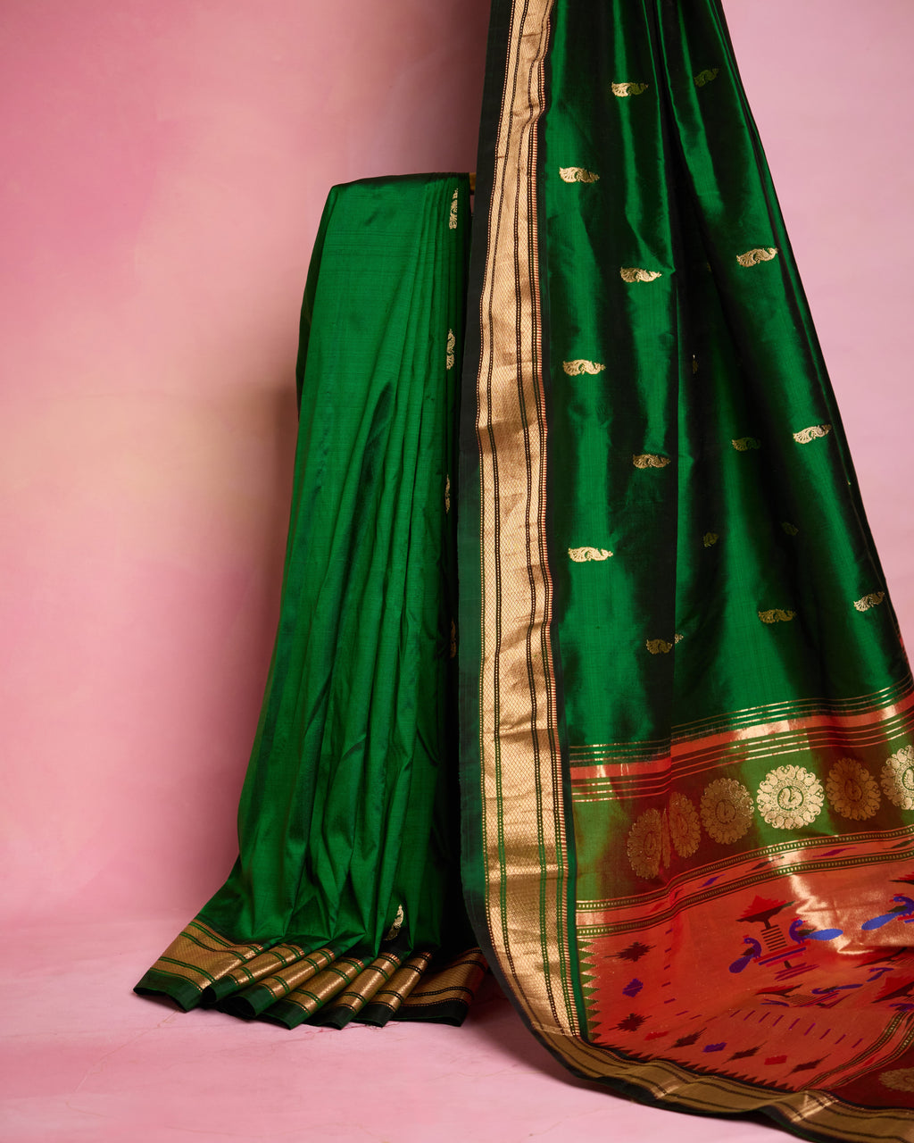 Hirva Shalu - Emerald Green Yeola Paithani