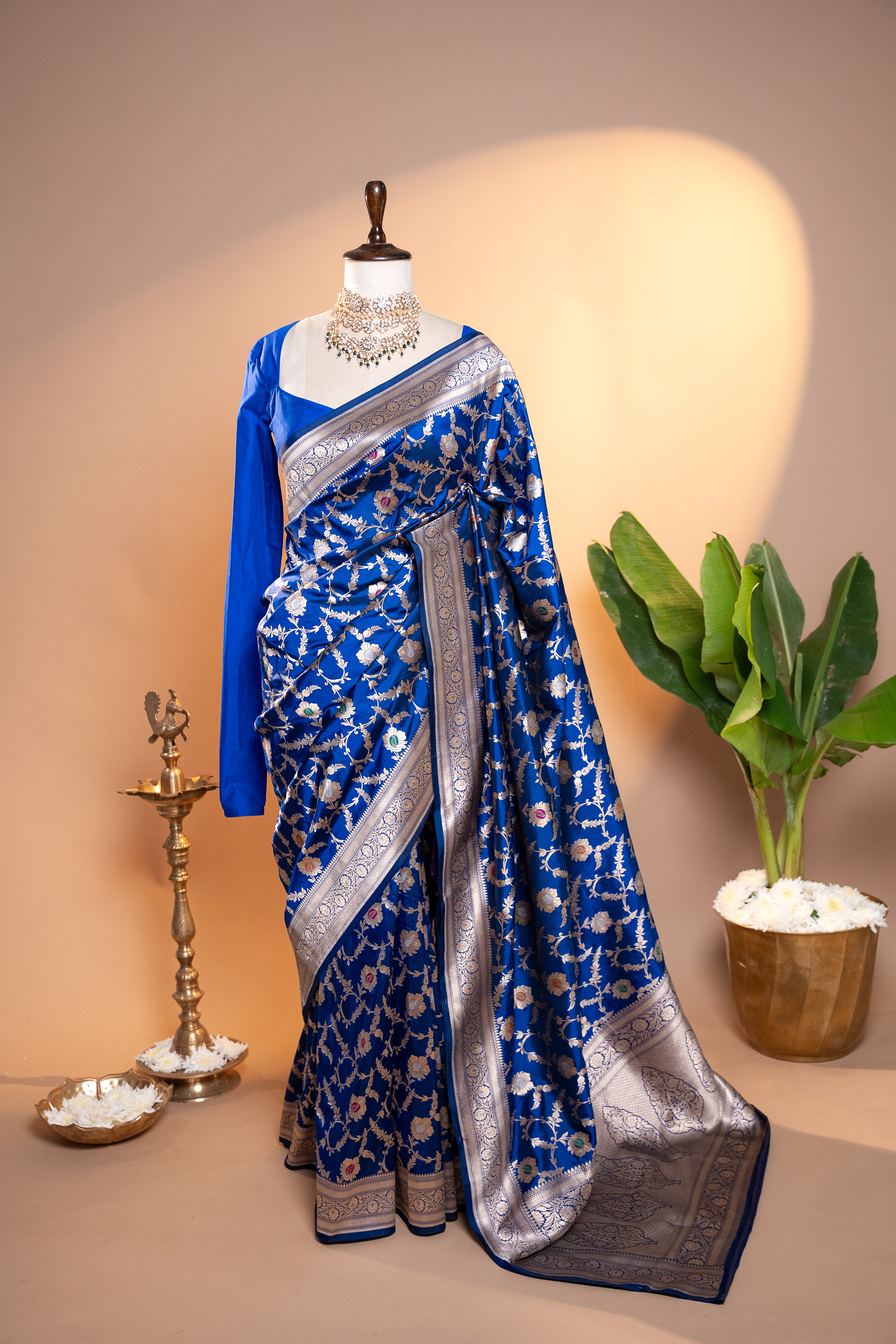 Shalmali | Banarasi Handloom Silk