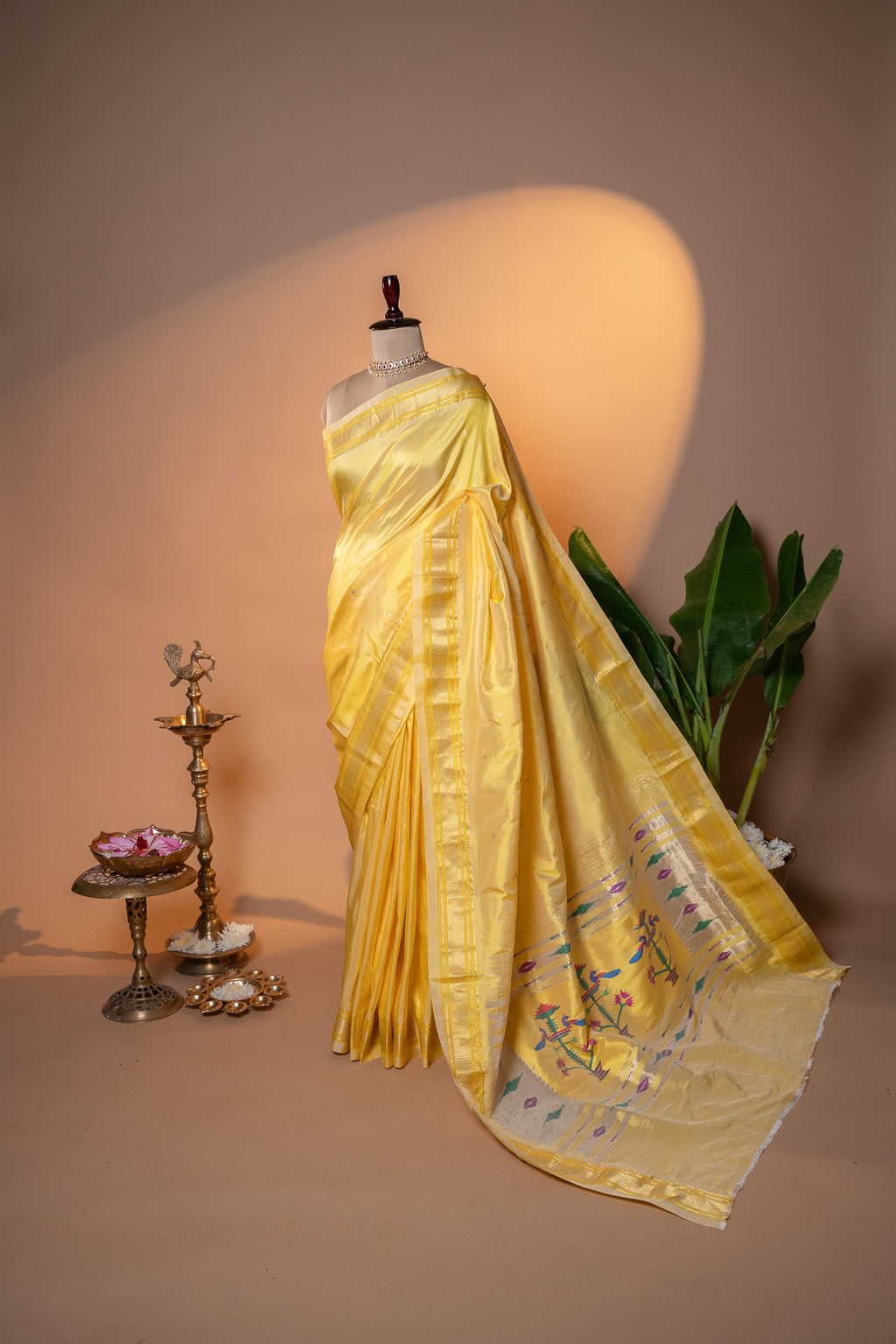 Suvarna | Yeola Paithani 