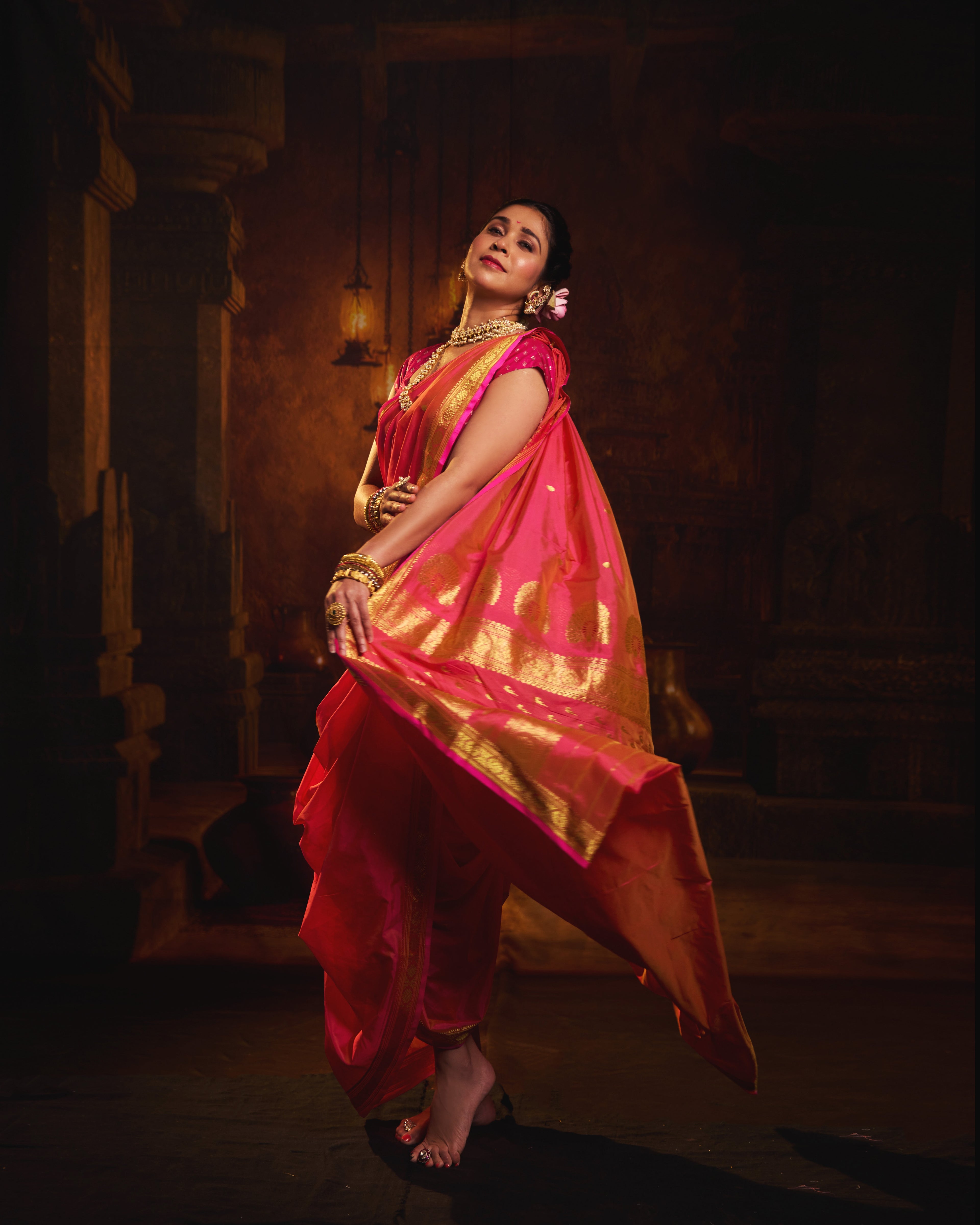 Jaswand Nauvaar — Pure Silk Nauvari