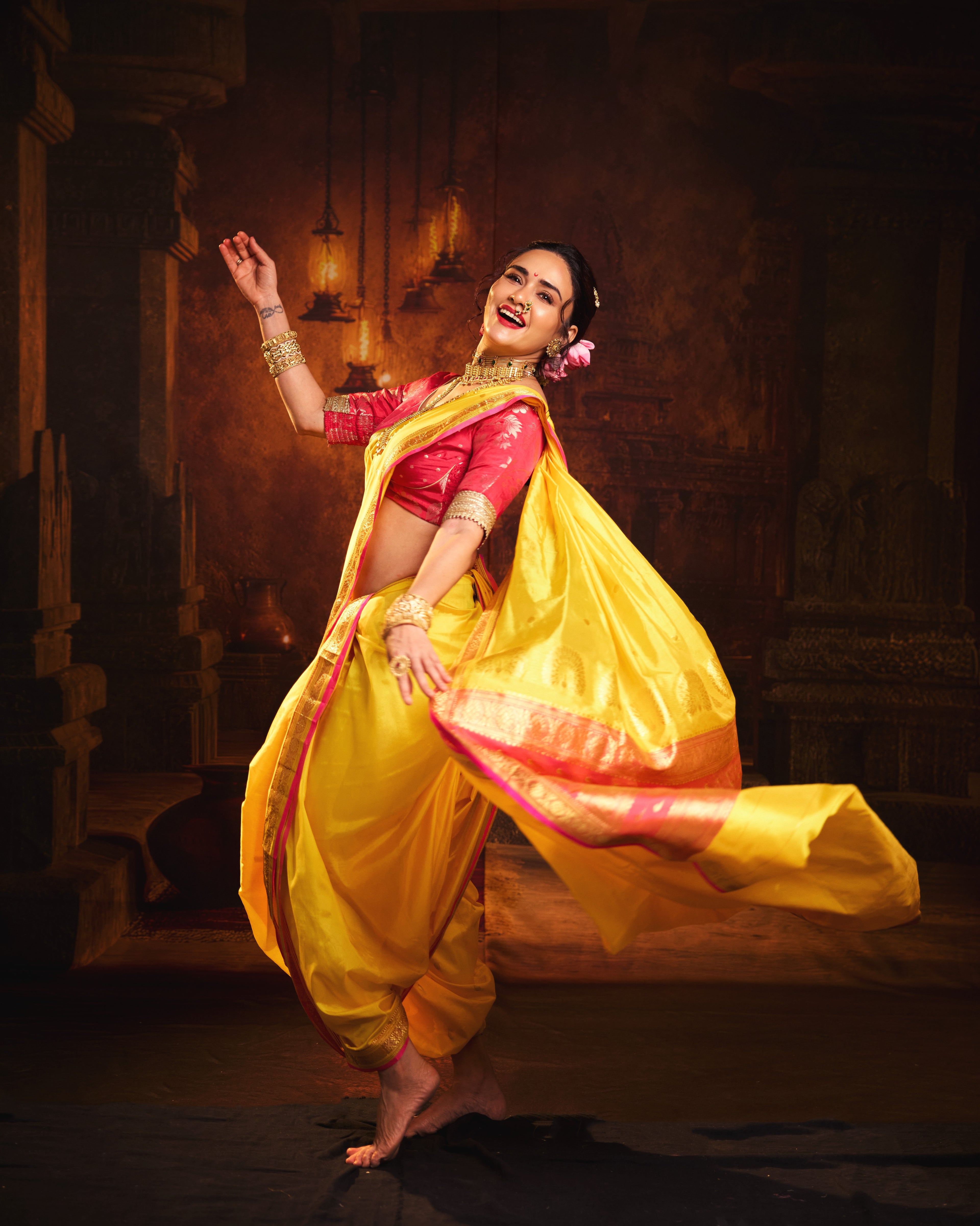 Surekha Nauvaar — Pure Silk Nauvari